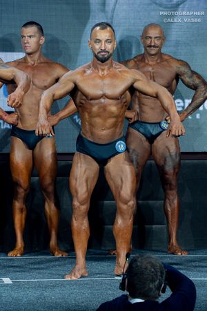 CLASSIC  PHYSIQUE новички
